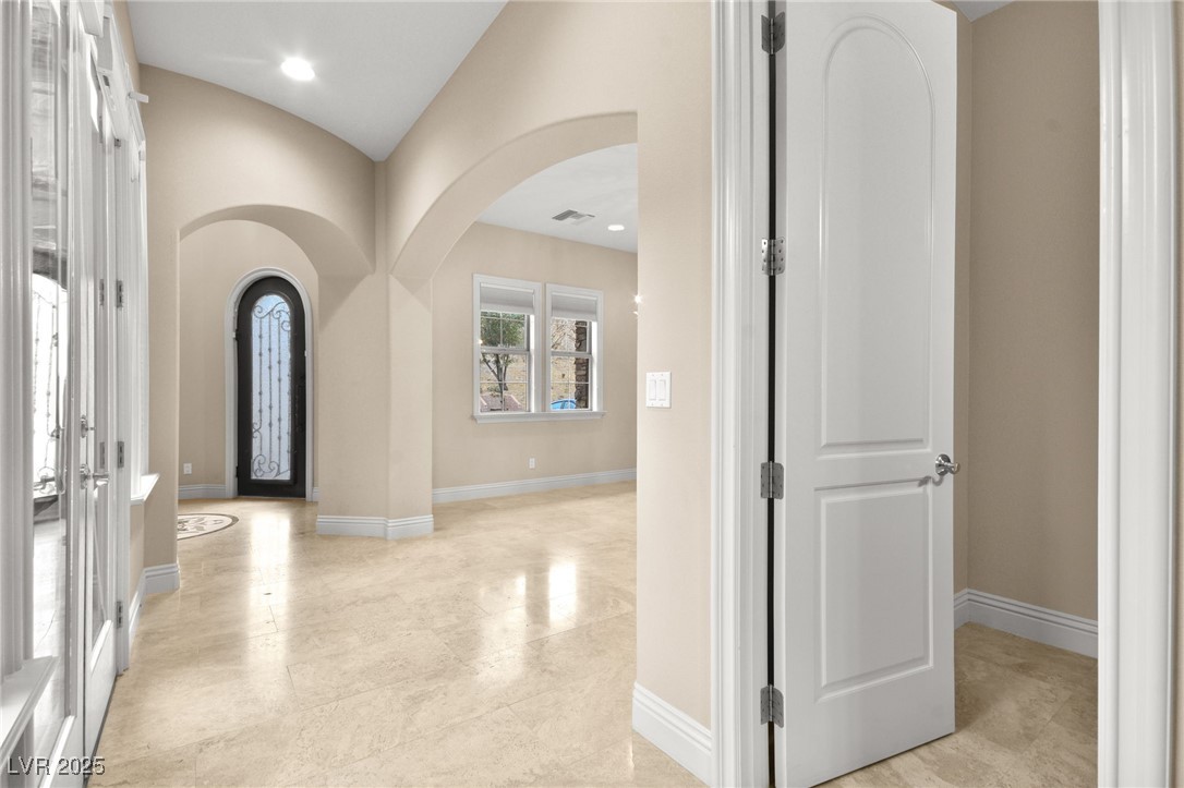 14 Camino Barcelona Place