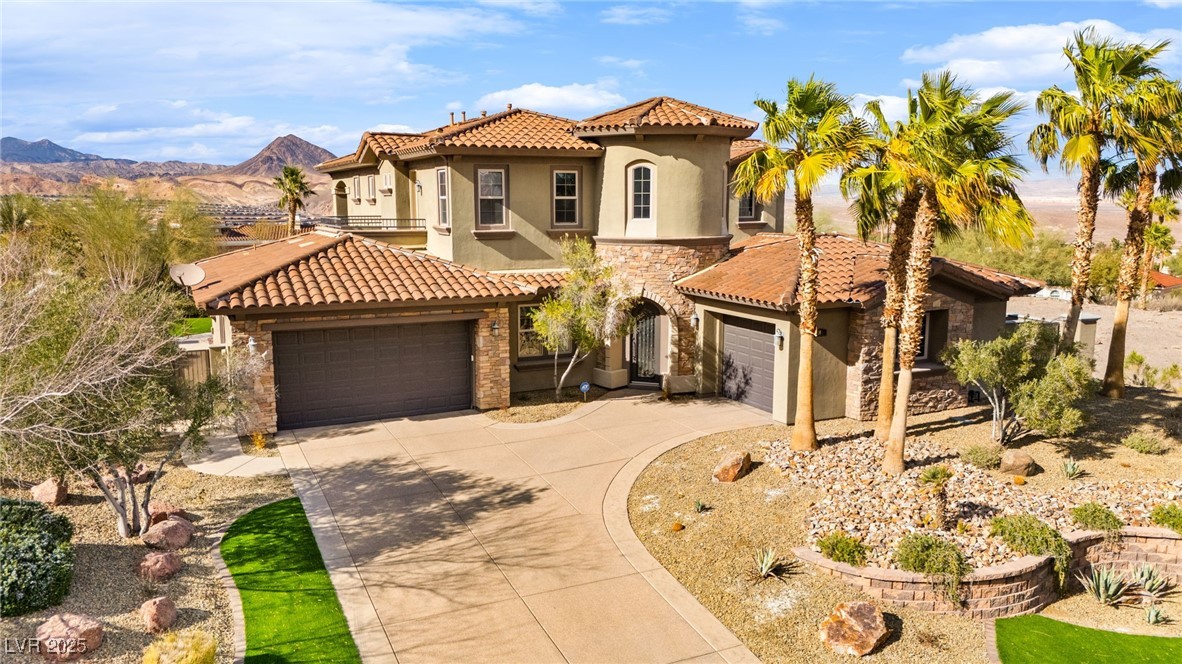 14 Camino Barcelona Place