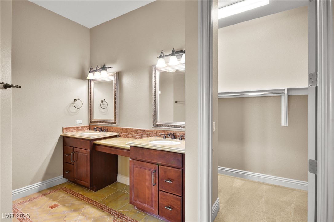 14 Camino Barcelona Place