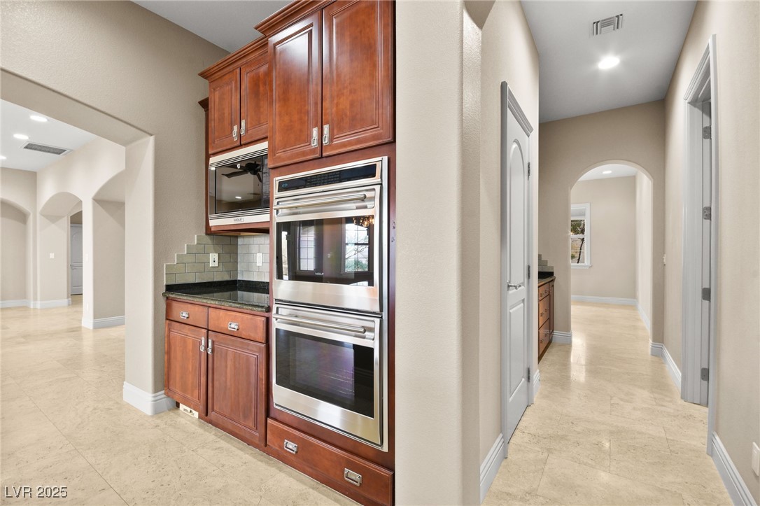 14 Camino Barcelona Place