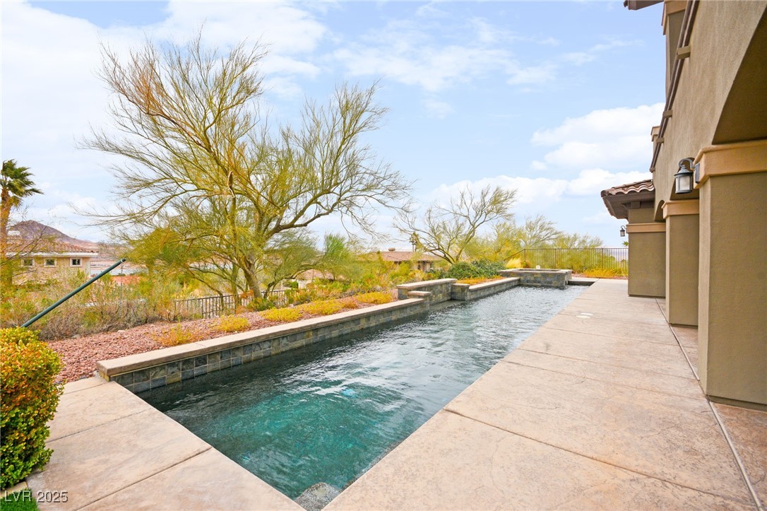 14 Camino Barcelona Place