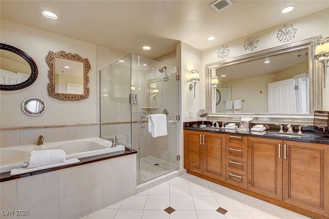 125 East Harmon Avenue 2205