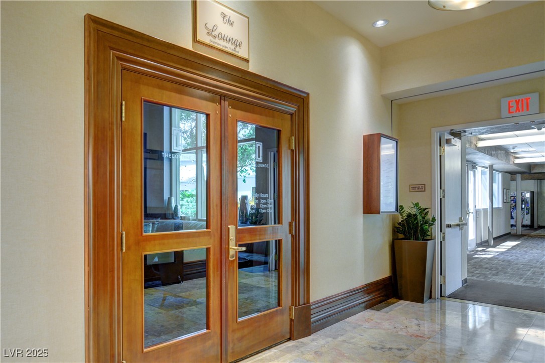 125 East Harmon Avenue 2205