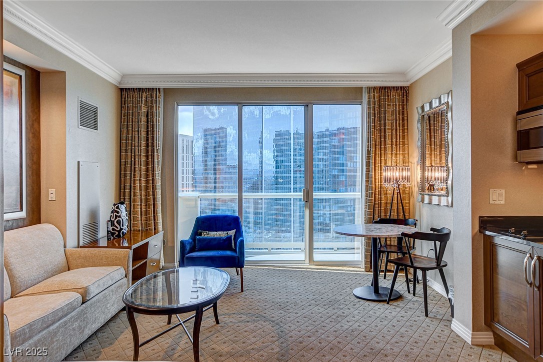 125 East Harmon Avenue 2205
