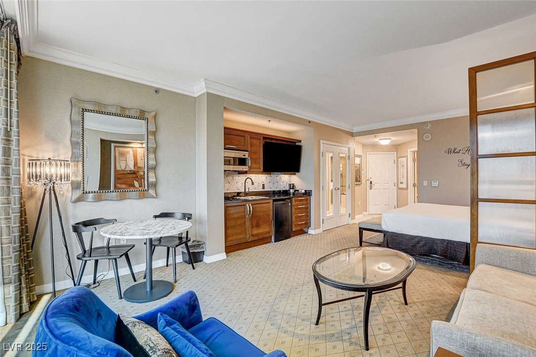 125 East Harmon Avenue 2205