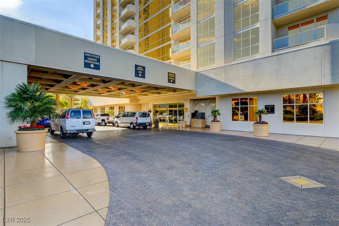 125 East Harmon Avenue 2205