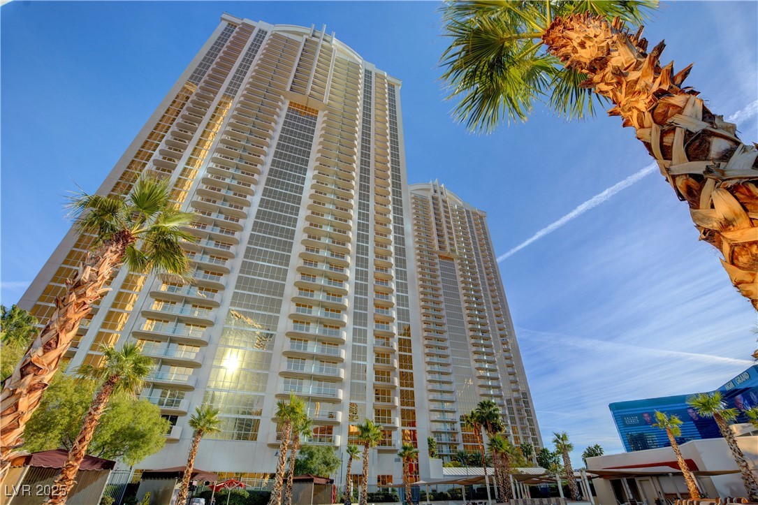 125 East Harmon Avenue 2205