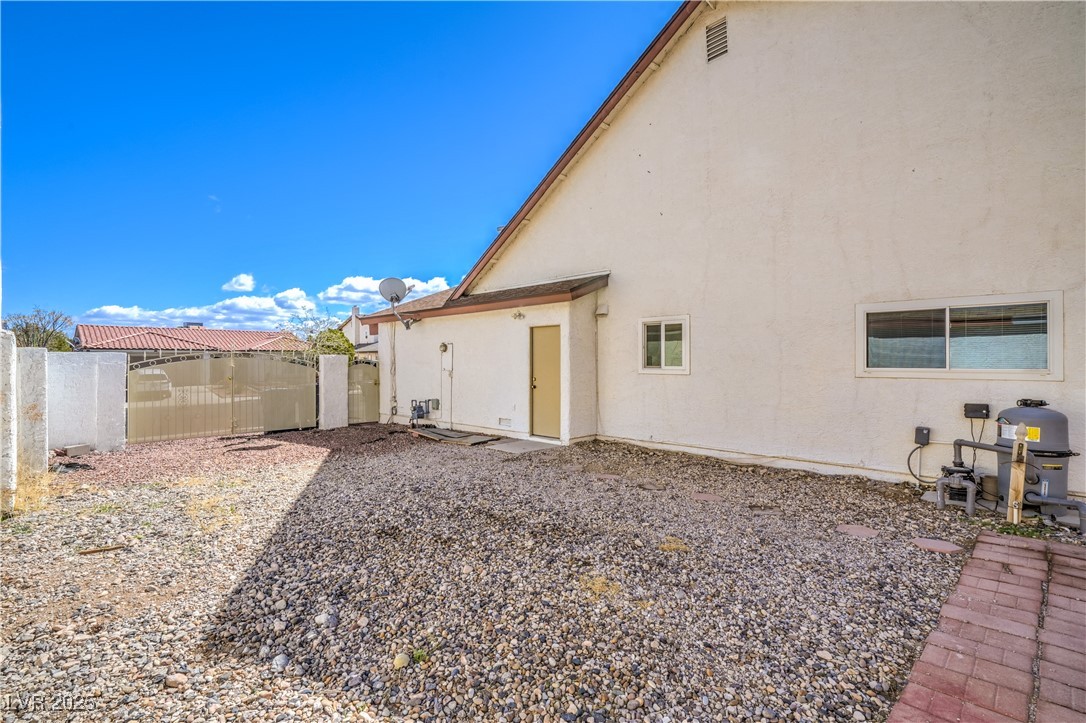 3963 Redwood Street
