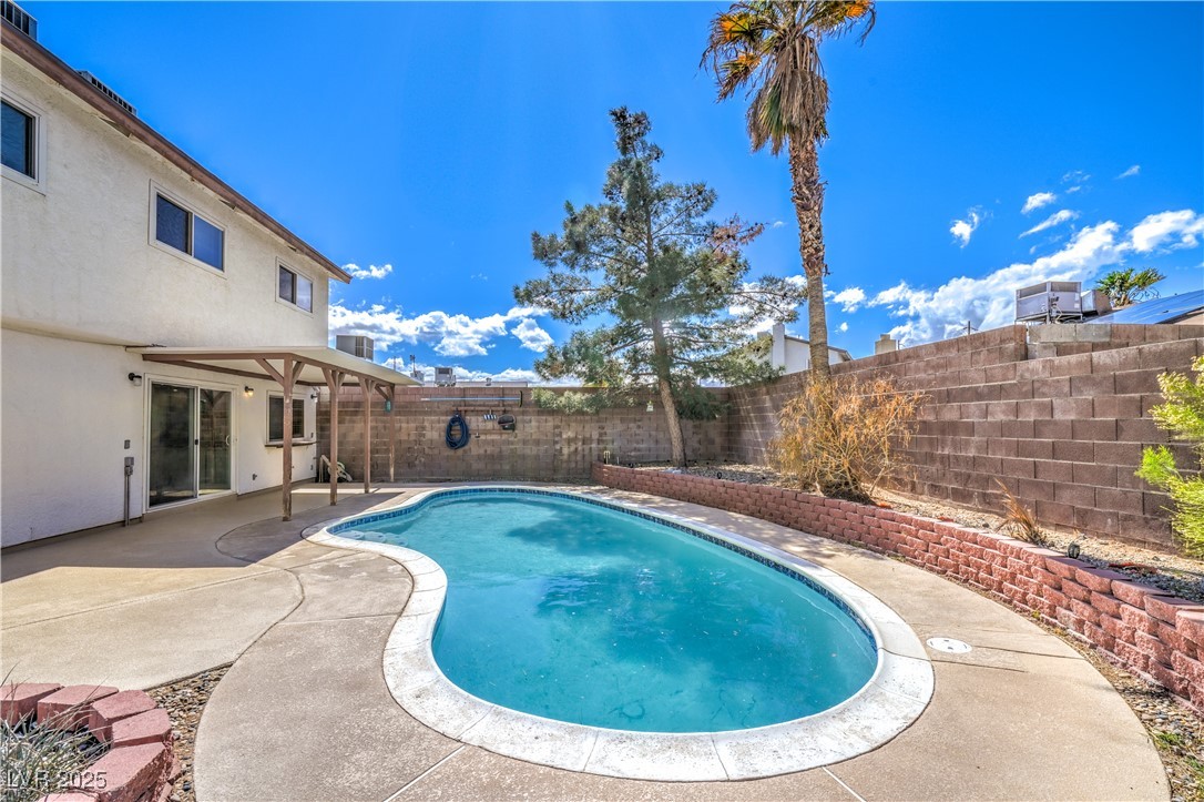 3963 Redwood Street