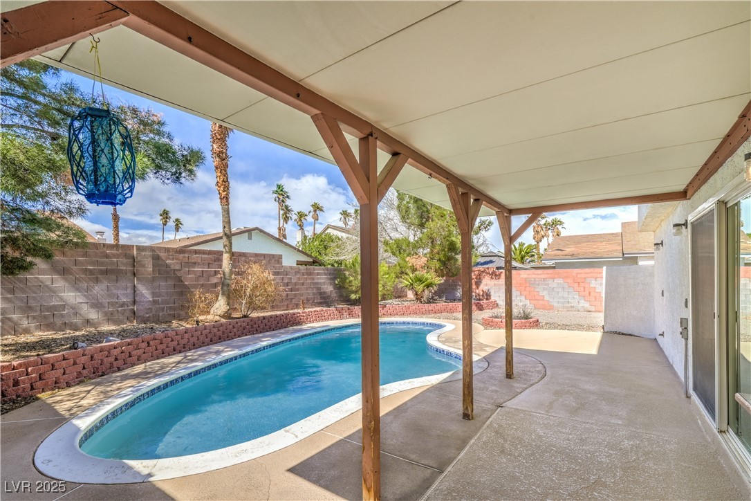 3963 Redwood Street