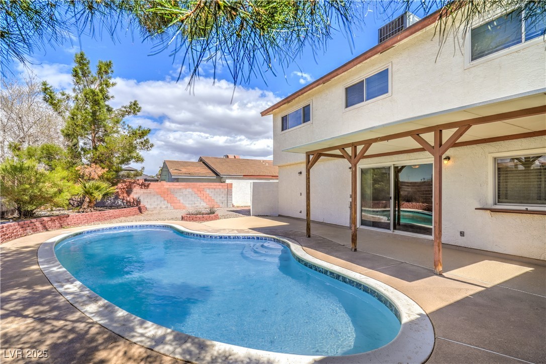 3963 Redwood Street