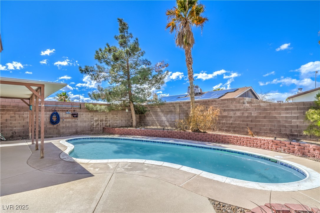 3963 Redwood Street