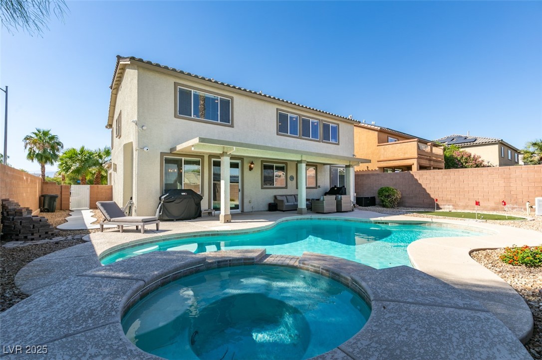 6220 Silver Edge Street