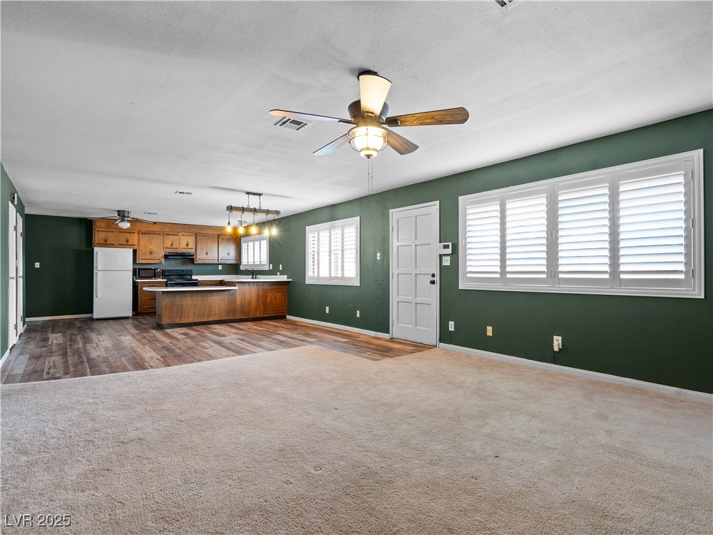 6513 Painted Desert Drive