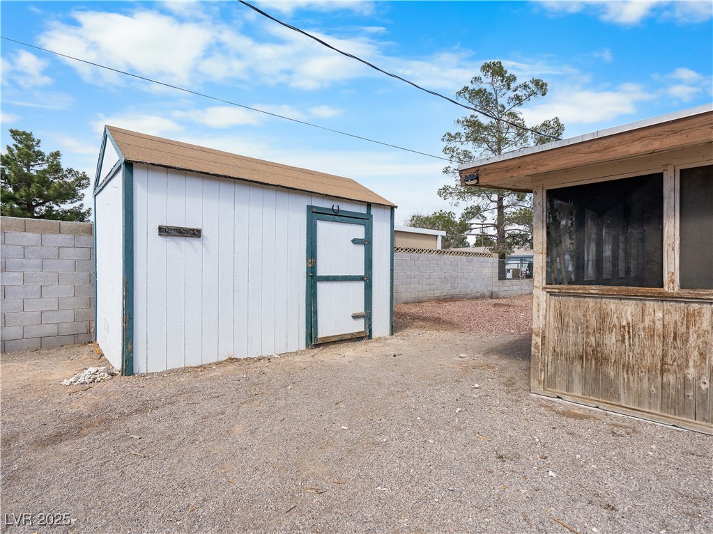 6513 Painted Desert Drive