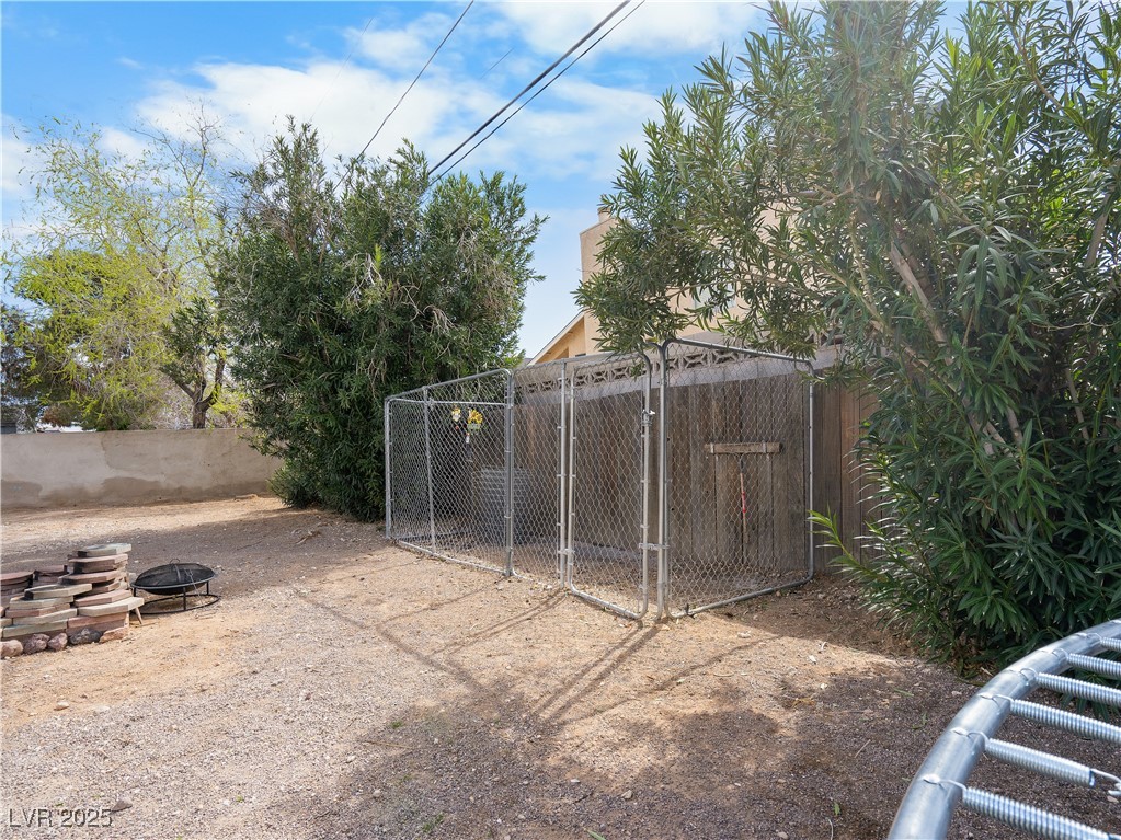 6513 Painted Desert Drive