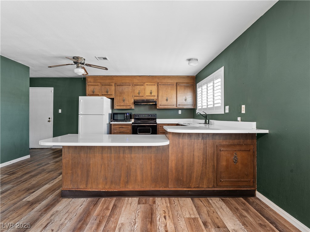 6513 Painted Desert Drive