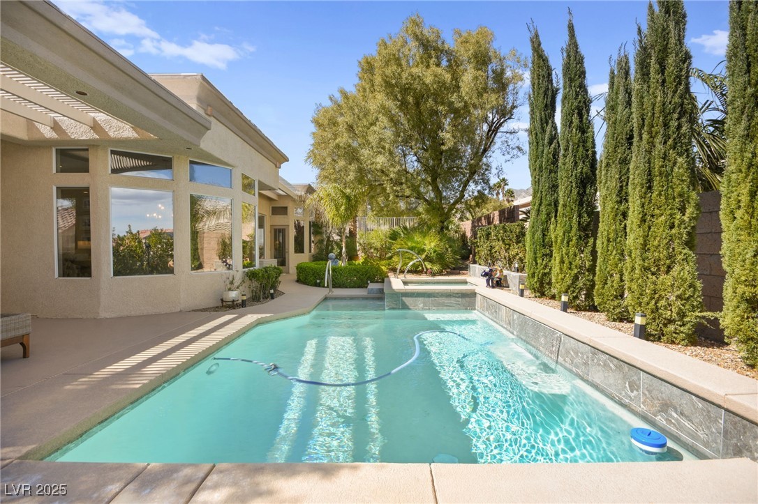 10404 Longwood Drive
