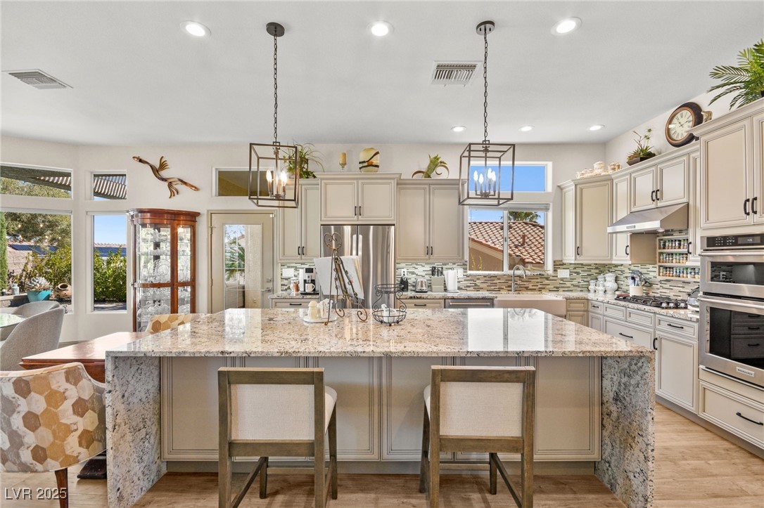 10404 Longwood Drive