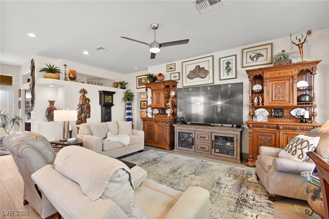 10404 Longwood Drive