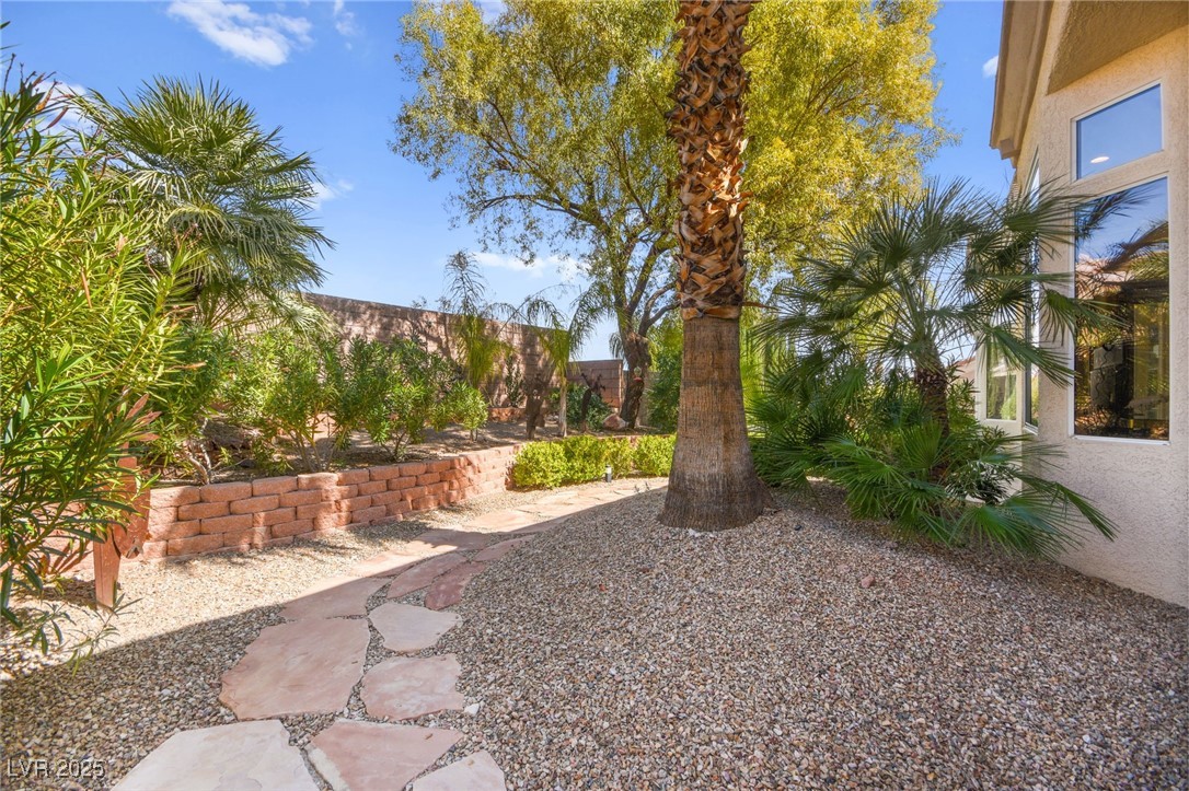 10404 Longwood Drive