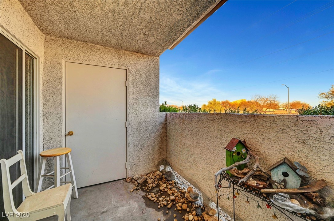 3125 North Buffalo Drive 1105