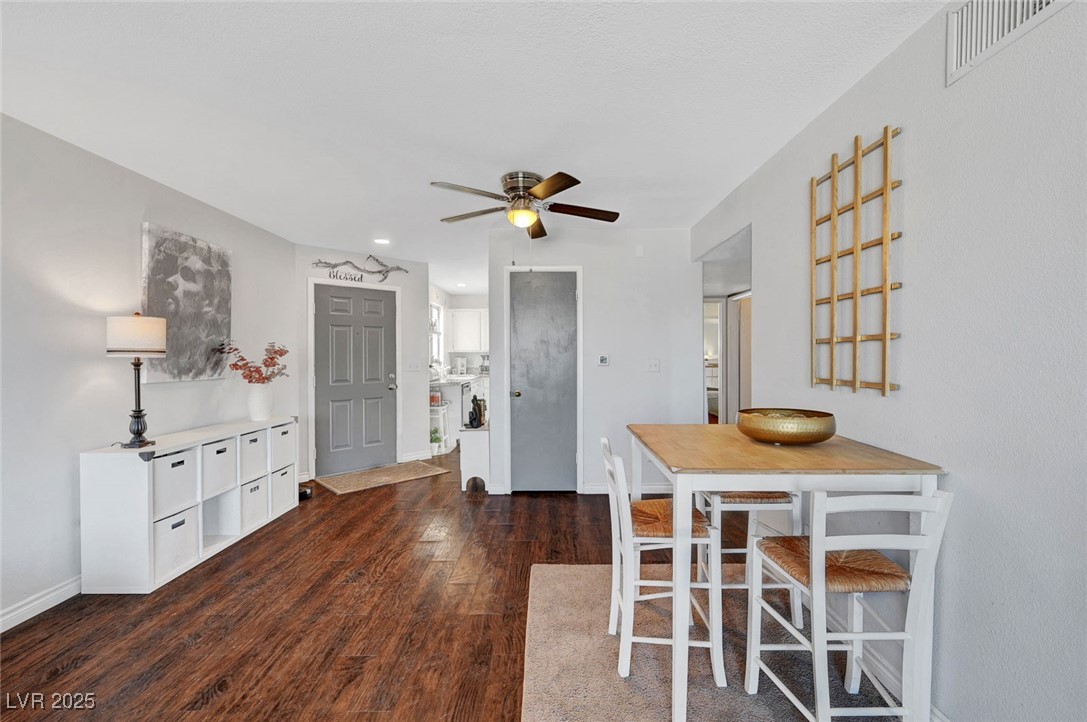3125 North Buffalo Drive 1105