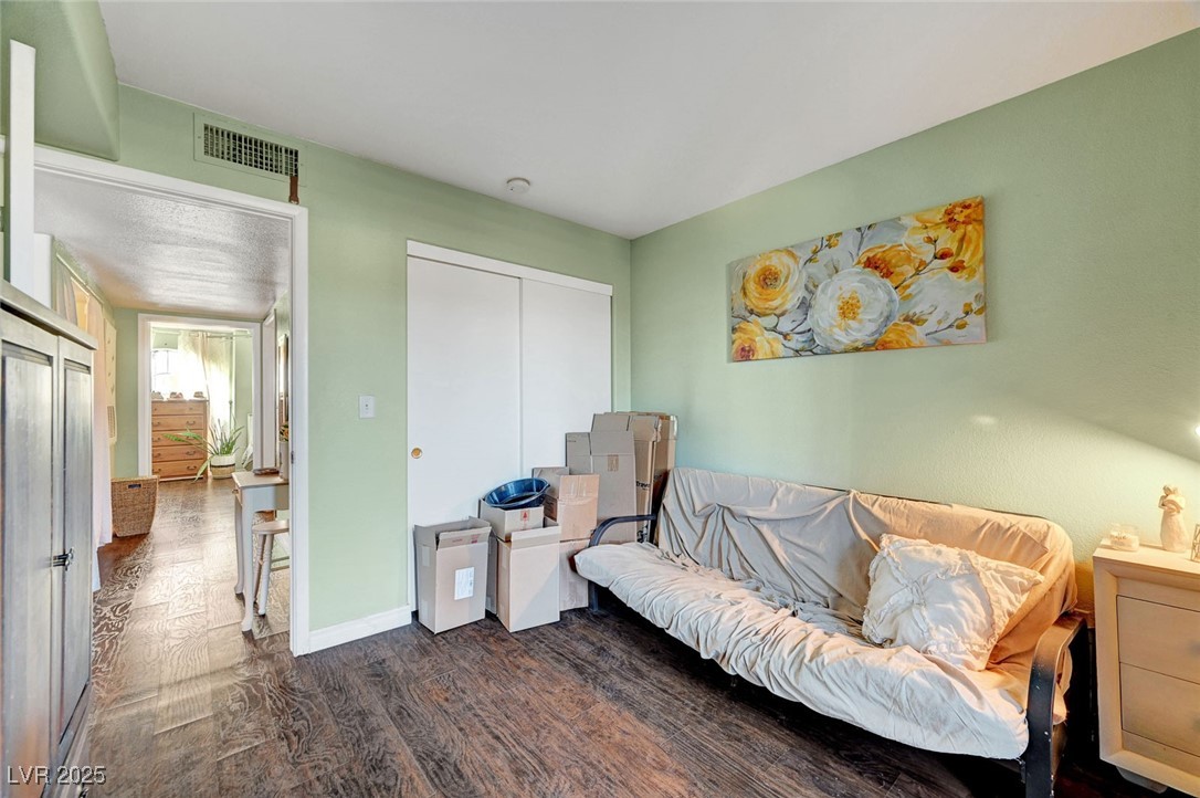 3125 North Buffalo Drive 1105