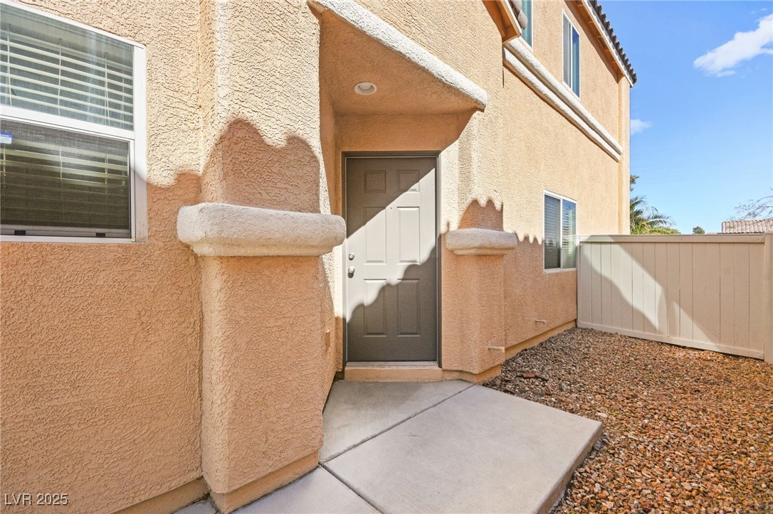 3920 Beverly Elms Street