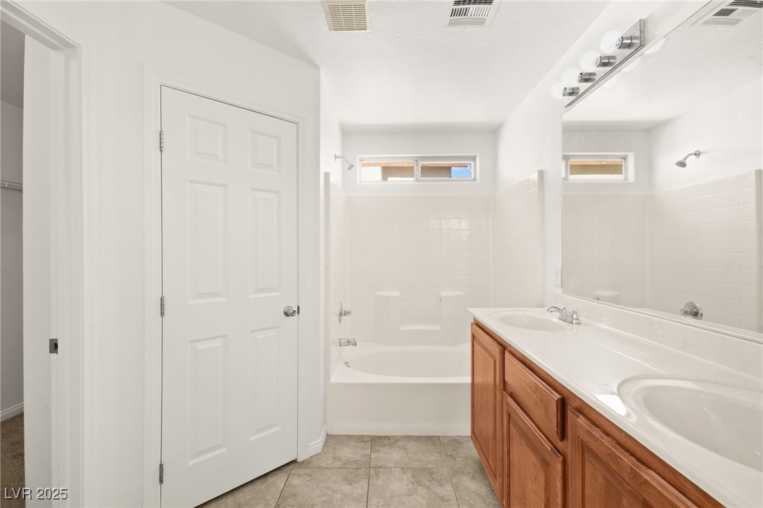 3920 Beverly Elms Street