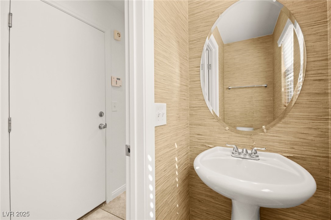 3920 Beverly Elms Street