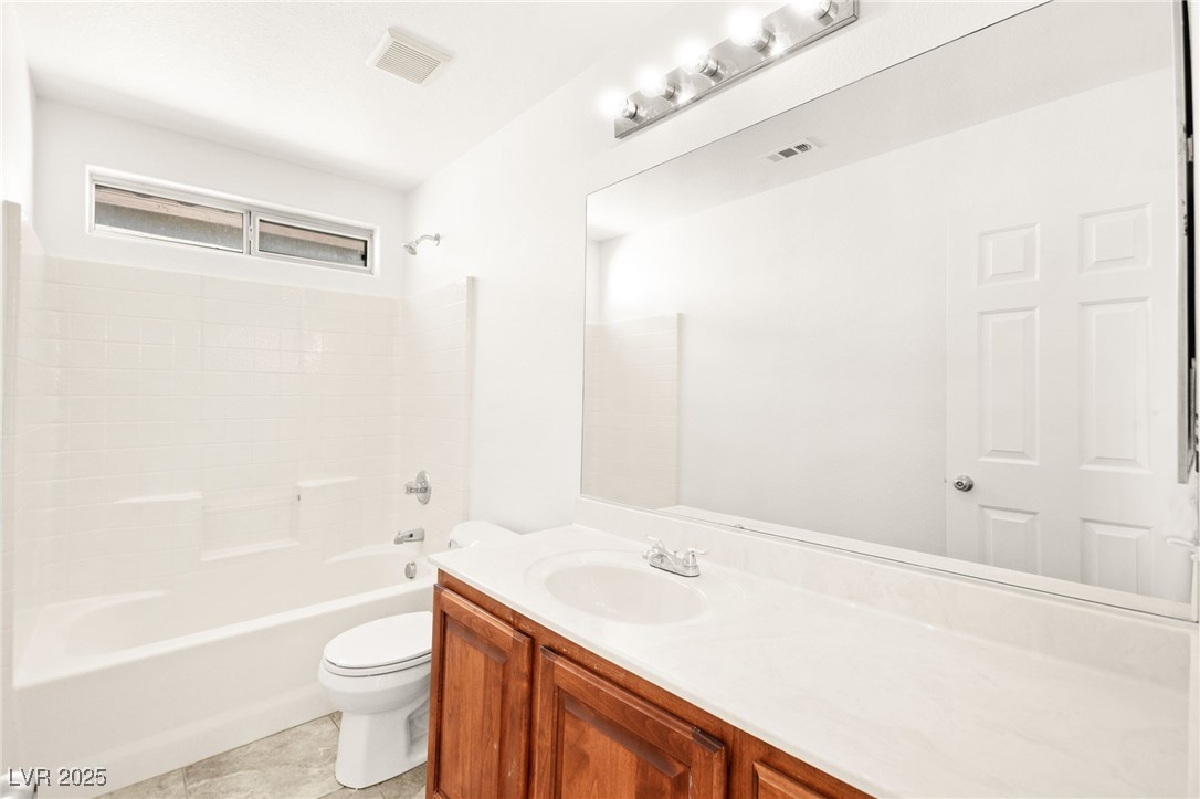 3920 Beverly Elms Street