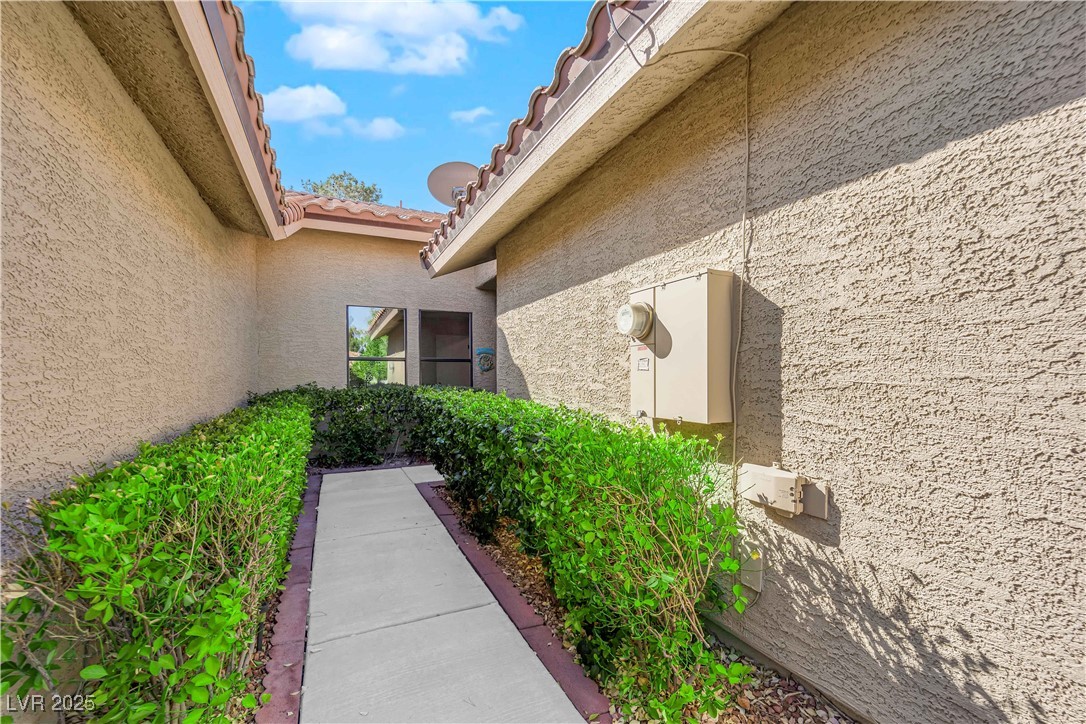 7803 Canoe Lane