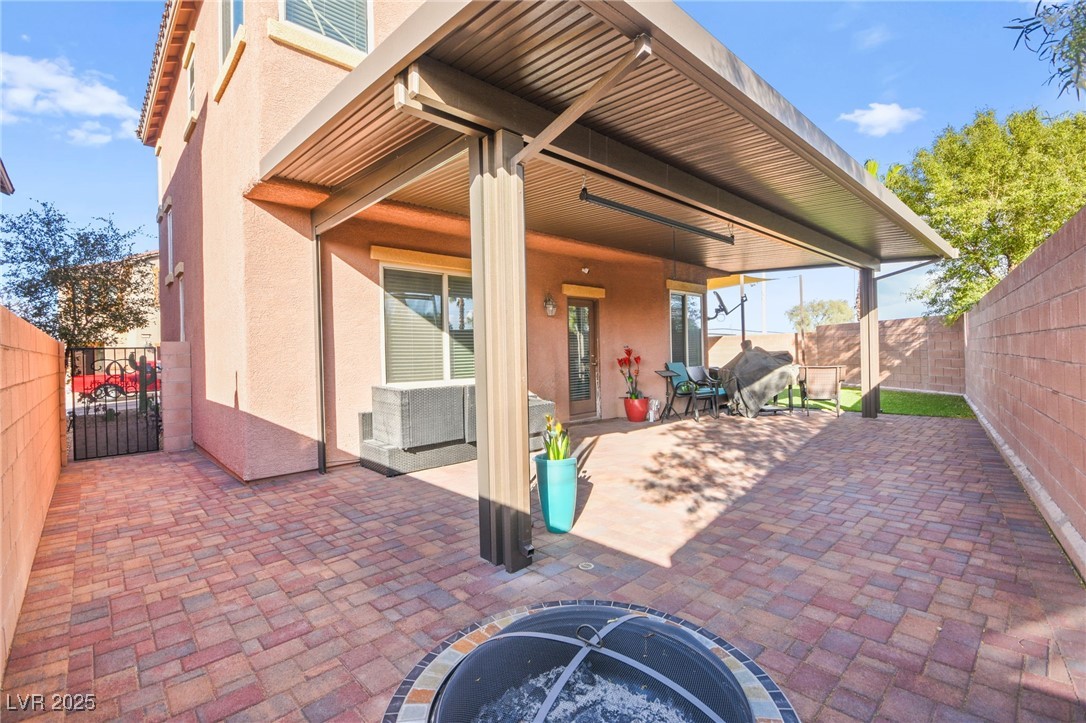 744 Forest Peak Street