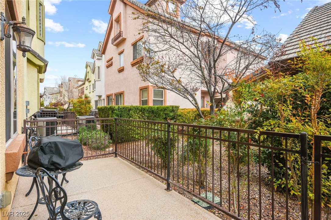 9172 Tudor Park Place