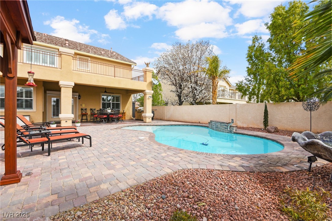 9011 Tierra Santa Avenue