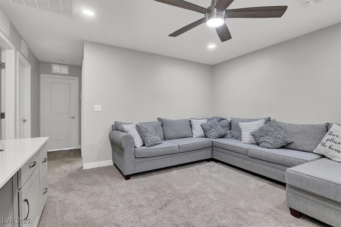 4588 Swimming Minnow Avenue