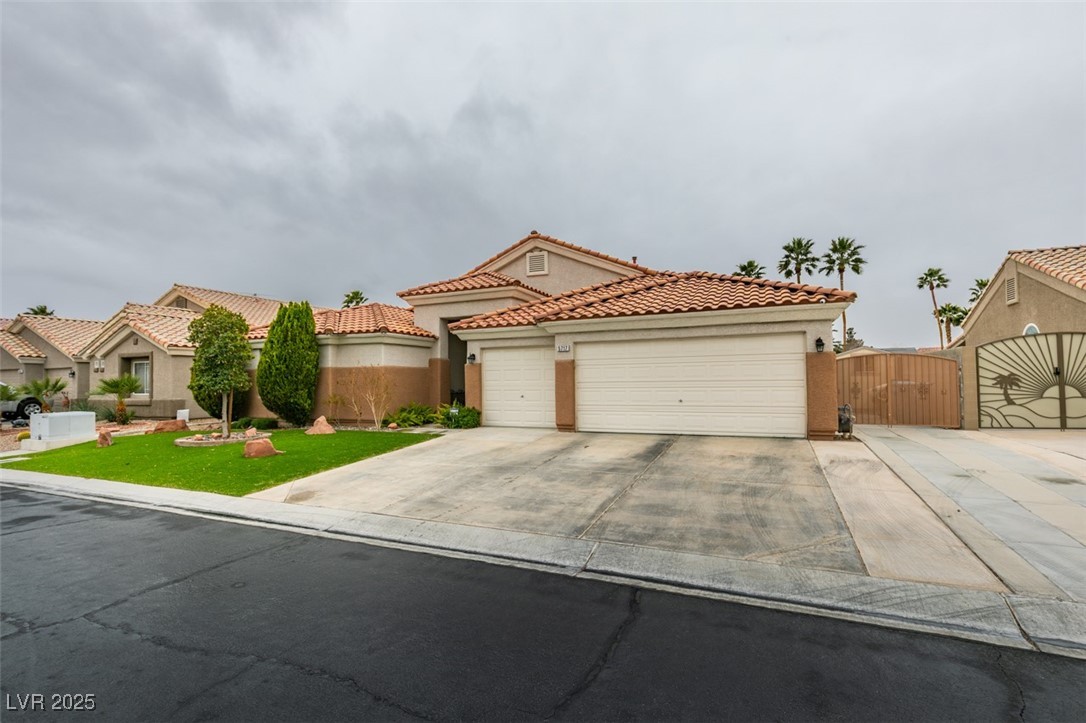 5717 Calm Lagoon Avenue