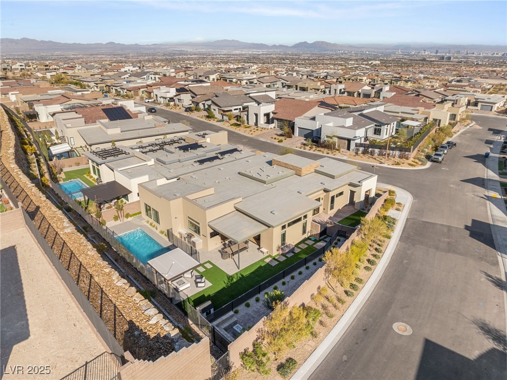 381 Cliff Terrace Avenue