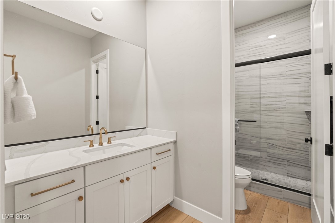 381 Cliff Terrace Avenue