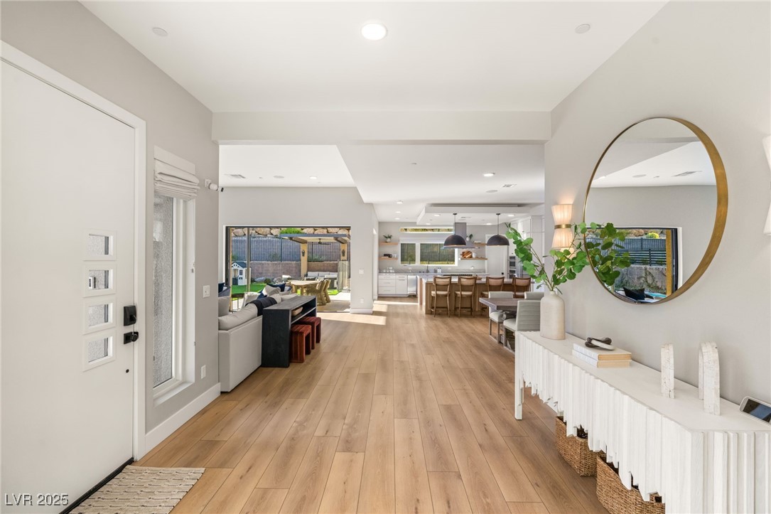 381 Cliff Terrace Avenue