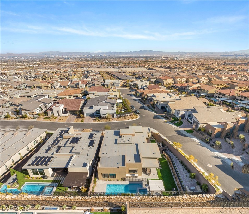 381 Cliff Terrace Avenue