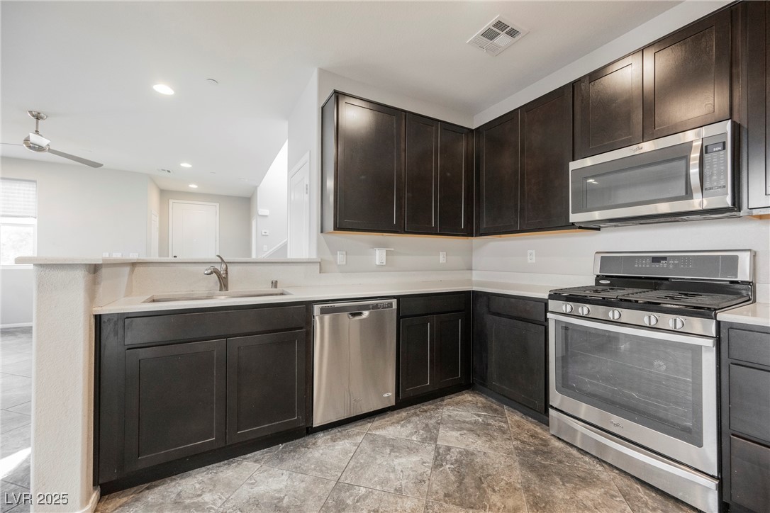 3158 Teaderman Walk