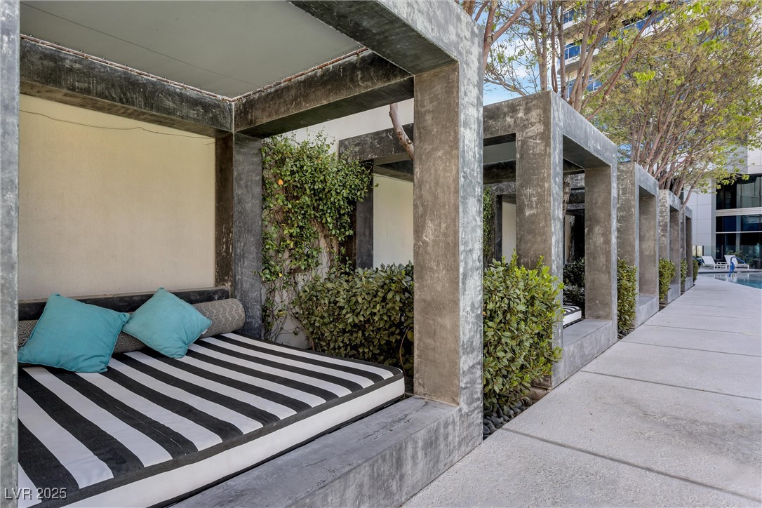 4471 Dean Martin Drive 2101