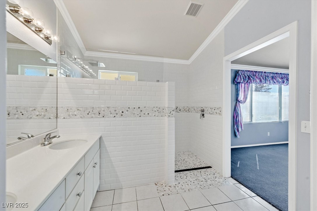 6151 Naha Port Avenue