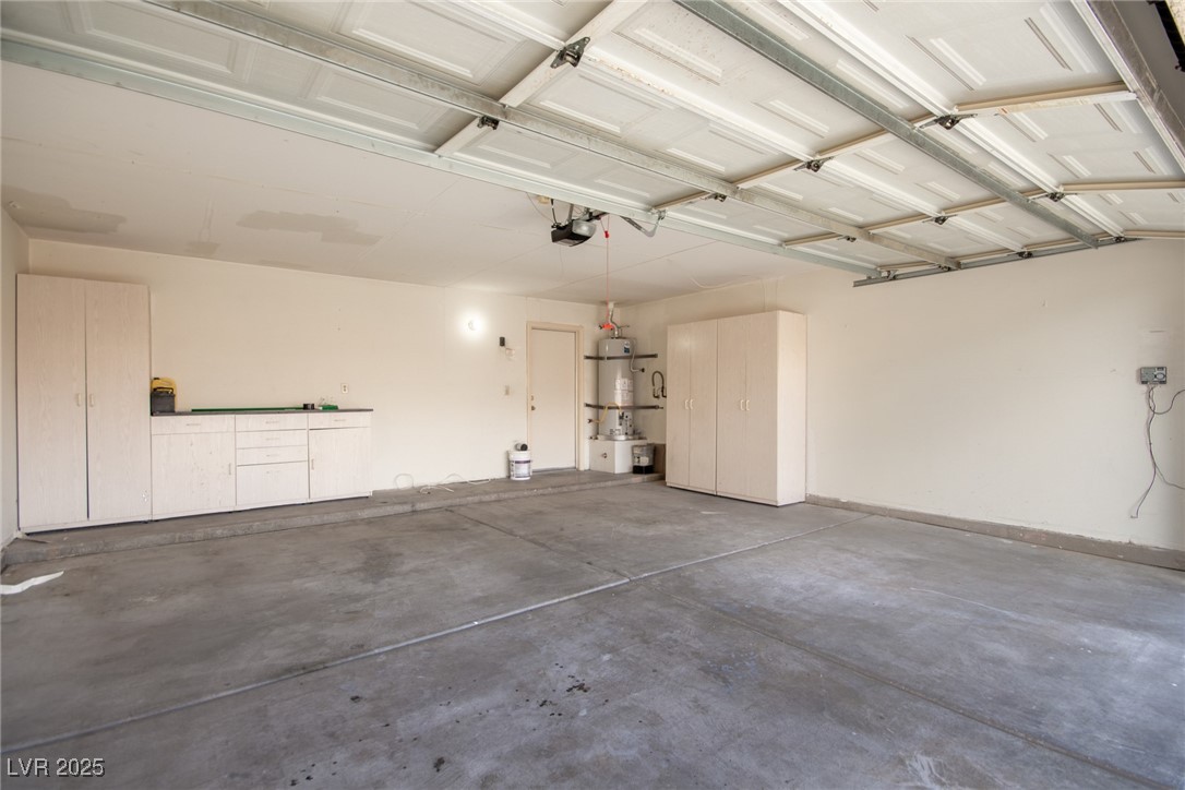 178 Beach Oak Avenue
