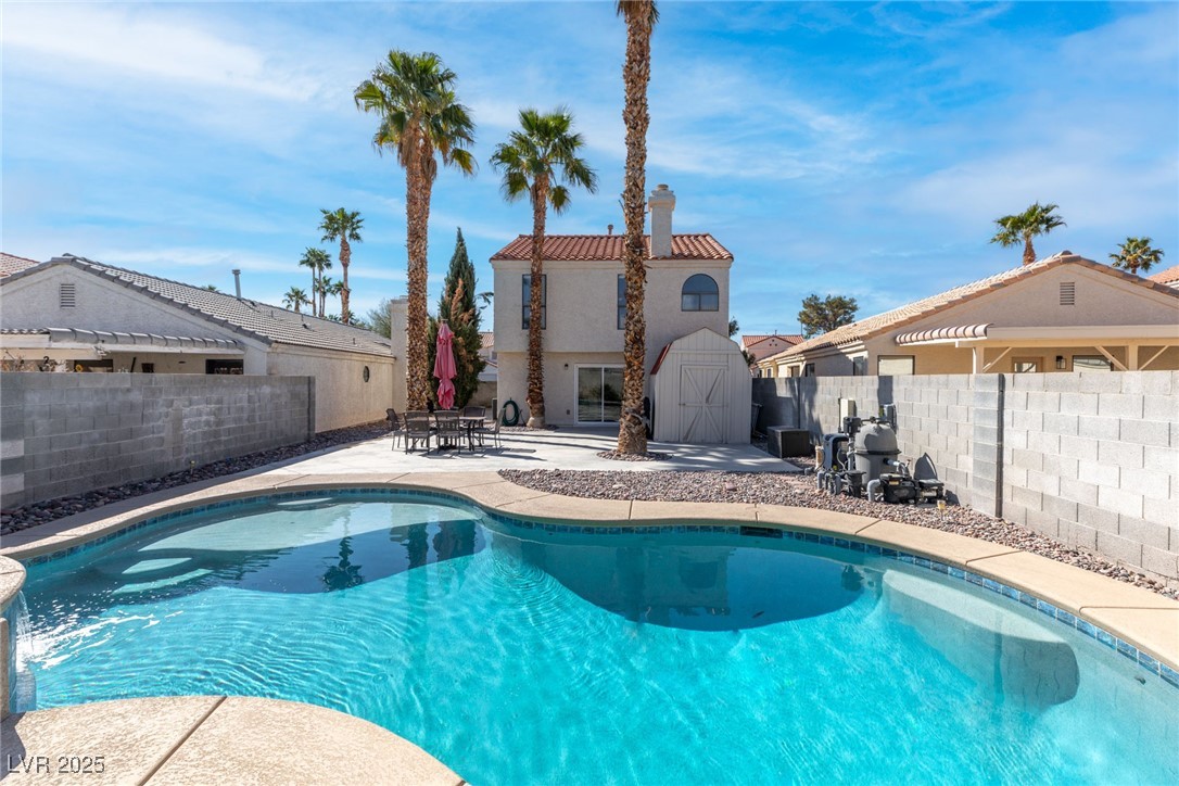 2042 Waverly Circle