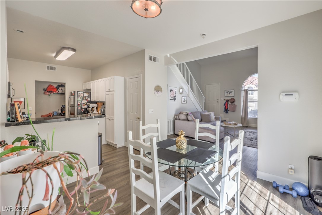 2609 Orchard Meadows Avenue