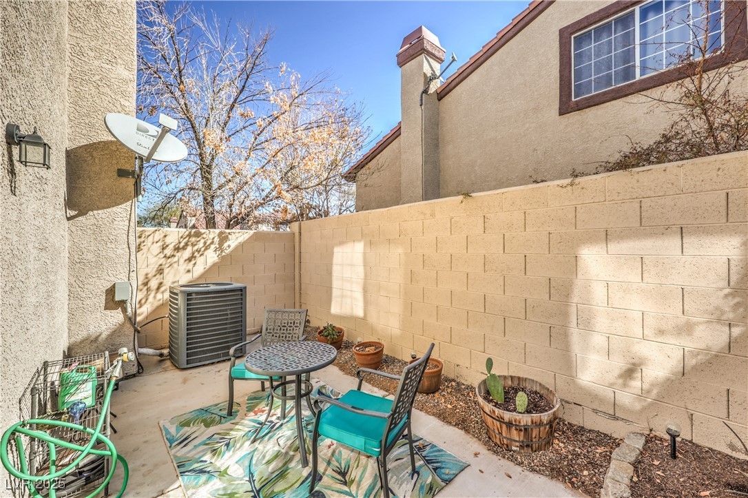 2609 Orchard Meadows Avenue