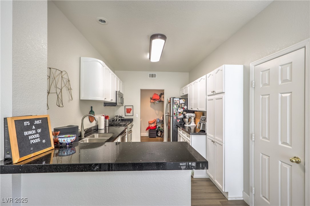 2609 Orchard Meadows Avenue